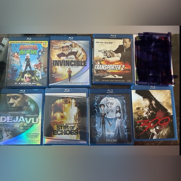 Free Blu ray disc bundle - Picture 1 of 4